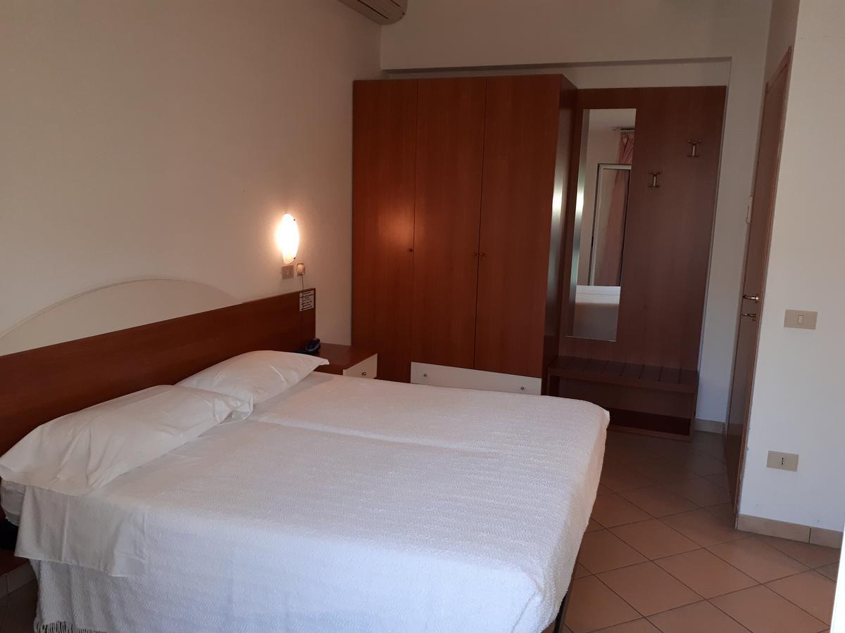 Hotel Ciclamino Ріоло-Терме Екстер'єр фото