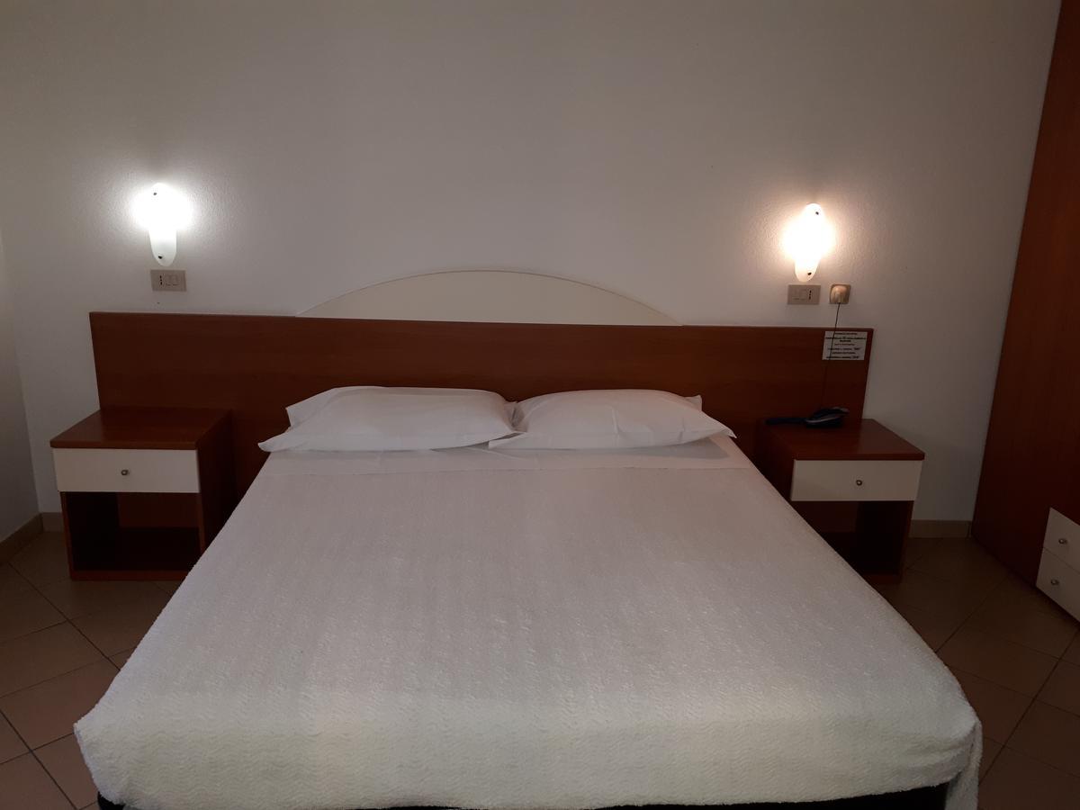 Hotel Ciclamino Ріоло-Терме Екстер'єр фото