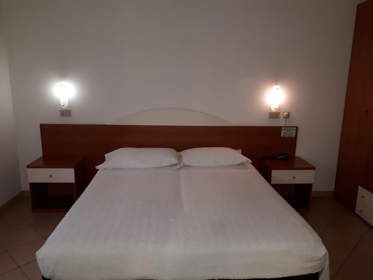 Hotel Ciclamino Ріоло-Терме Екстер'єр фото